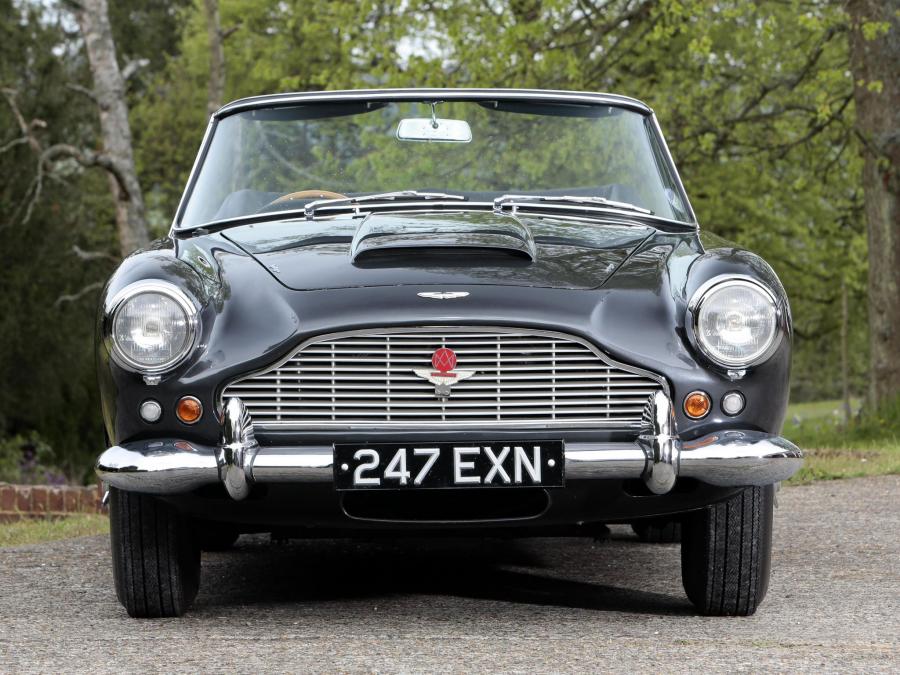  Aston Martin DB4 Convertible 1962 года  (фото 36 из 41)
